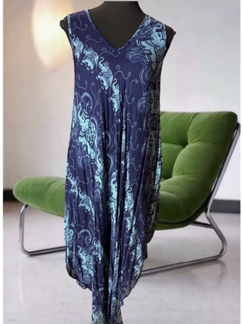 Navy V-Neck Sleeveless Maxi Dress with Aqua Paisley Print Z  M-L pre-owned+gift